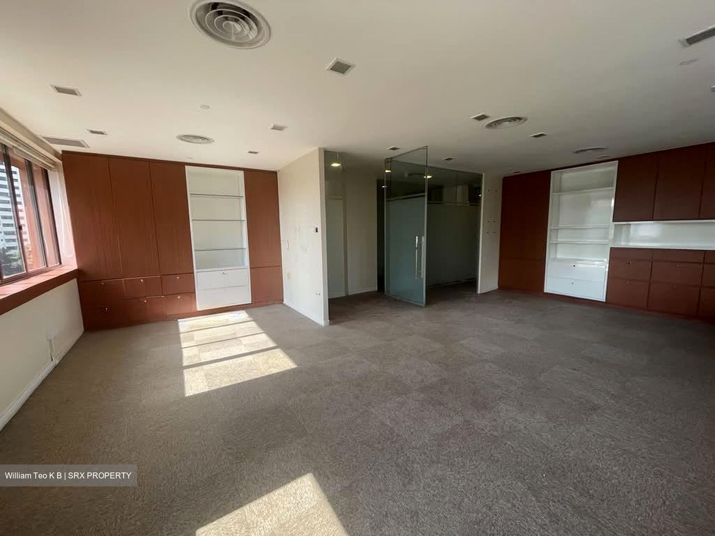 International Building (D9), Office #579080751